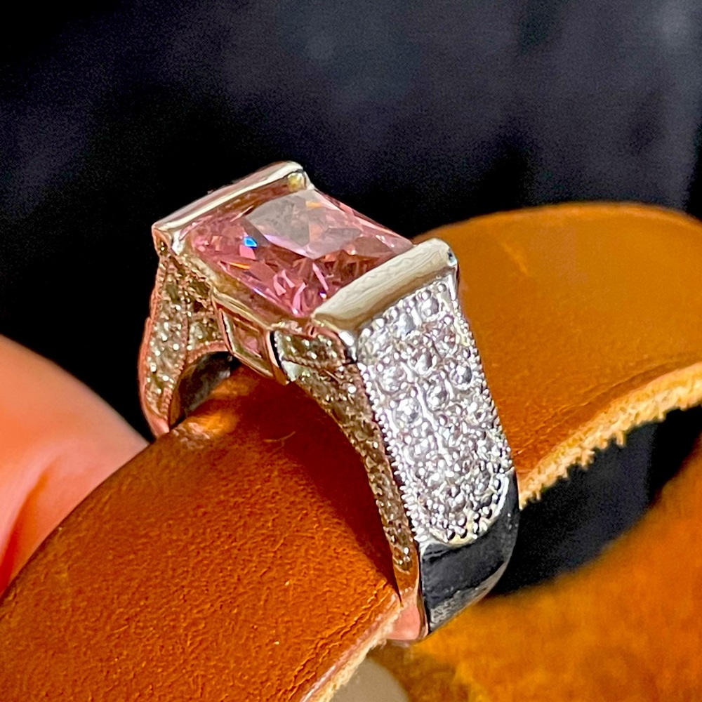 Pink Fashion ring size 6